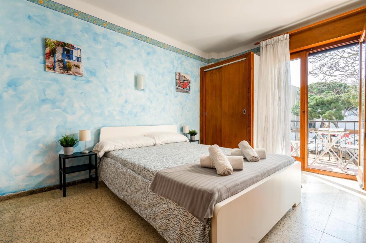Hostal La Marina Platja d'Aro Exterior photo